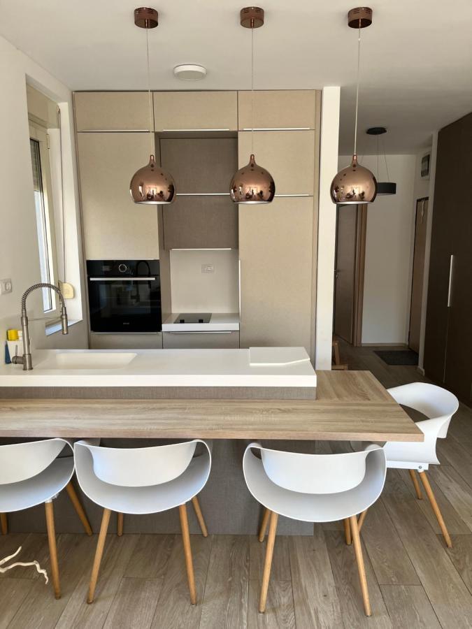 Atina Apartment, City Centre Budva ,Luxurious, Bright, Parking 外观 照片
