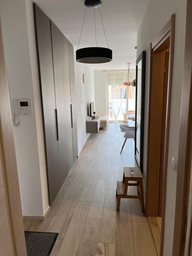 Atina Apartment, City Centre Budva ,Luxurious, Bright, Parking 外观 照片